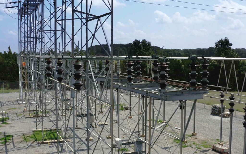 A power plant that is connected to power lines.